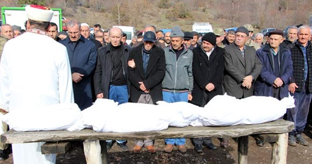 Tokat&#039;ta çok acı manzara! Kefenleriyle taşıdılar...