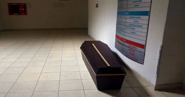 Yalnız yaşadığı evinde ölü bulundu