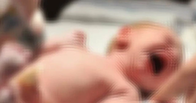 8 aylık bebeğini öldürüp, intihara kalkıştı