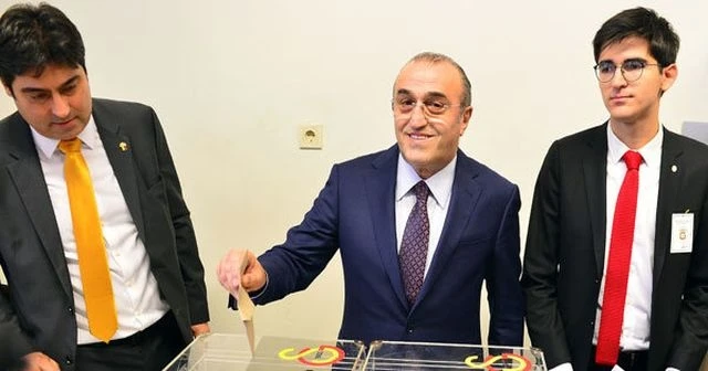 Abdurrahim Albayrak'tan Özbek'e sert cevap
