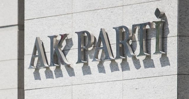 AK Parti&#039;de 3 il başkanlığına atama