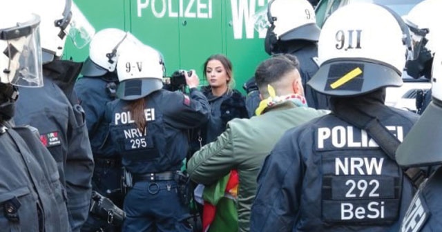 Almanya'da yasa dışı PKK yürüyüşü engellendi