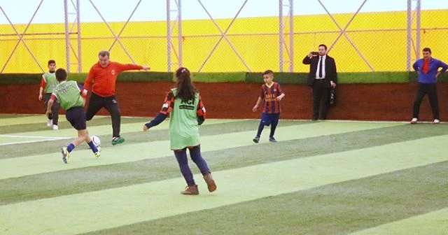 Bakan Bak sahaya çıktı