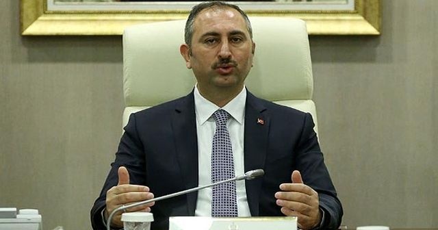 Bakan Gül: Kararın uluslararası hukuk bağlamında hukukiliği tartışmalıdır