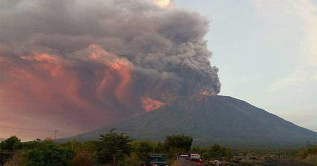 Bali Adası&#039;nda Agung Yanardağı&#039;nda tekrar hareketlenme başladı