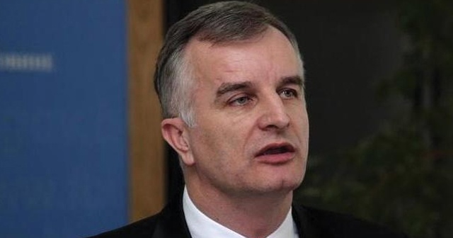 Bosnalı eski bakana 9 yıl hapis cezası