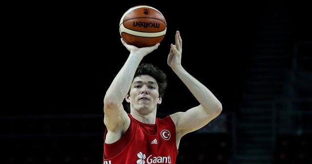 Cedi Osman: Milli formayı giymek için sabırsızlanıyorum