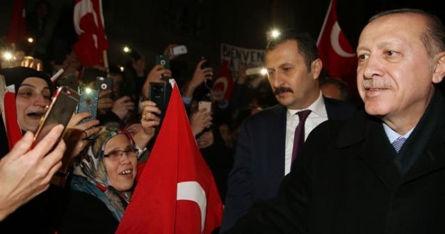 Cumhurbaşkanı Erdoğan&#039;a Fransa&#039;da sevgi seli