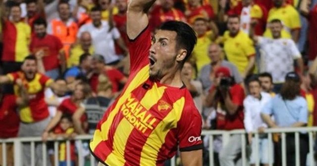 Demba Ba geliyor, Jahovic gidiyor