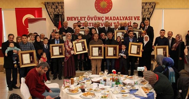 Elazığ’da şehit aileleri ve gazilere Devlet Ödünç Madalyası verildi