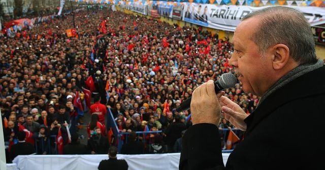 Erdoğan: Afrin&#039;e bakıp teröristlerin nasıl kaçtığını görüyorum