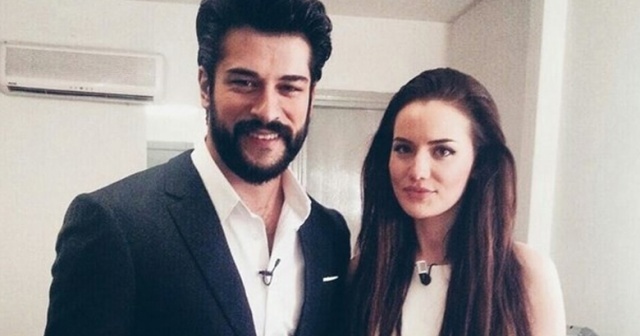 Fahriye Evcen, soyadını değiştirdi