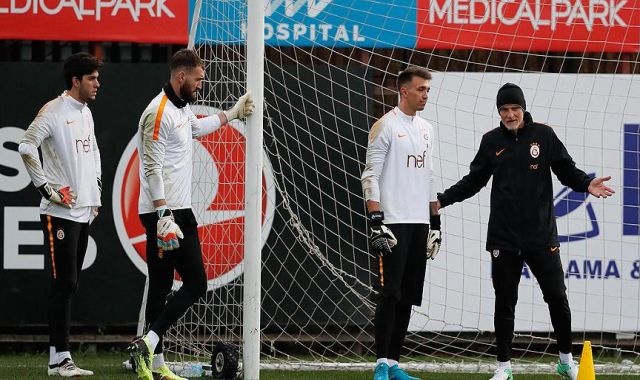 Galatasaray&#039;da Taffarel göreve başladı