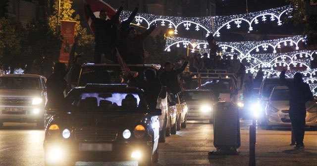 Hatay&#039;da Zeytin Dalı Harekatı&#039;na destek konvoyu