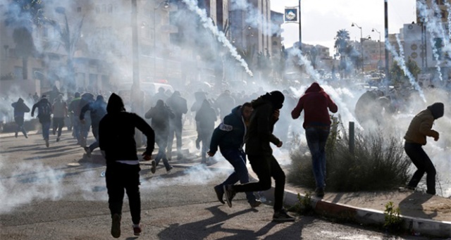 İsrail&#039;in Filistindeki gösterilere müdahalesi