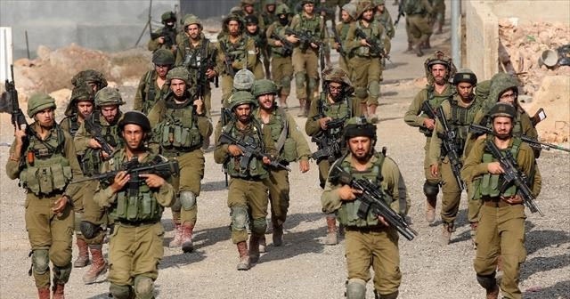 İsrail işgal güçleri 16 Filistinliyi gözaltına aldı