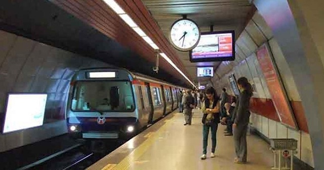 İstanbul&#039;da o metro hattında seferler durdu