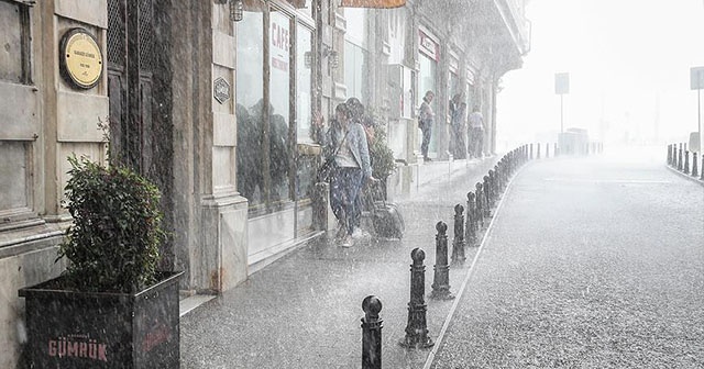 İstanbul&#039;da sağanak uyarısı| Yurt genelinde hava durumu (13 Ocak)