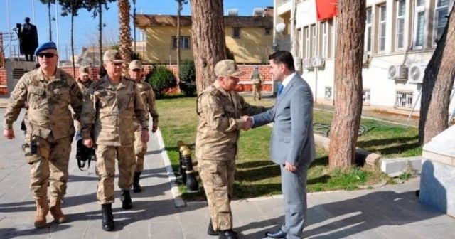 Jandarma Bölge Komutanı Tümgeneral Koç Suriye sınırında