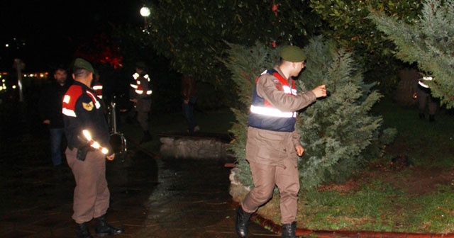 Jandarma ve polis 4 gündür kayıp olan yaşlı adamı arıyor