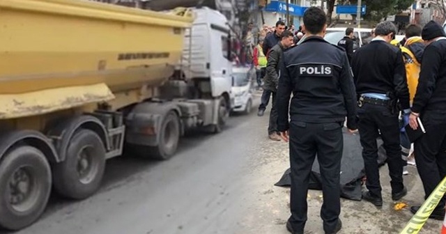 Kadıköy&#039;de hafriyat kamyonu dehşet saçtı!