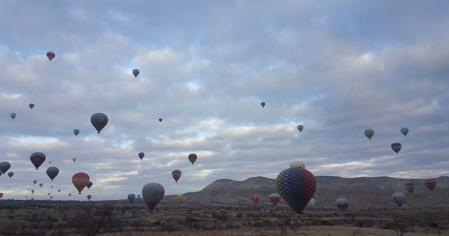 Kapadokya’da balonlar havalandı