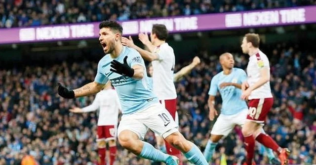 Manchester City 3 puanı 4 golle aldı