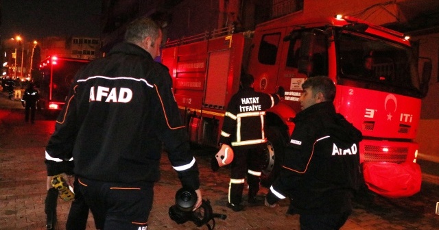 Reyhanlı&#039;ya 2 roket düştü! Bir çocuk hafif yaralı