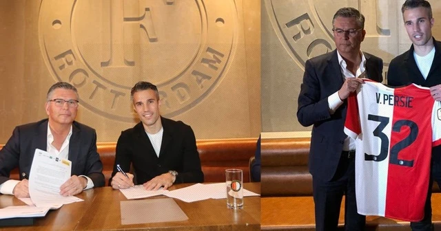 Robin van Persie imzayı attı