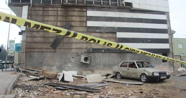 Roketlerin oluşturduğu tahribat gün ağarınca ortaya çıktı