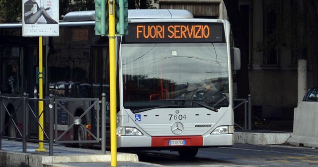Roma&#039;da toplu taşıma çalışanları greve gitti