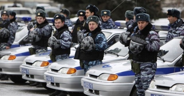 Rusya&#039;da 10 bin polisin görevine son verildi