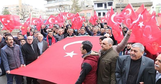 Siirt'te Türk bayraklı gönüllü askerlik başvurusu