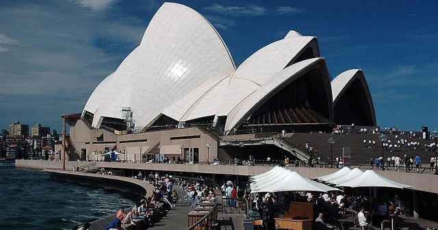 Sydney&#039;de son 79 yılın en sıcak günü yaşandı