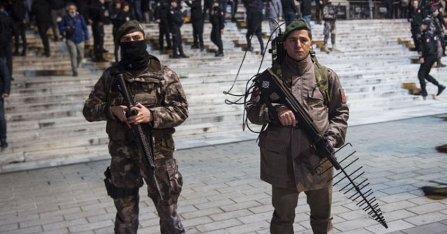 Taksim Meydanı&#039;nda drone savarlı önlem