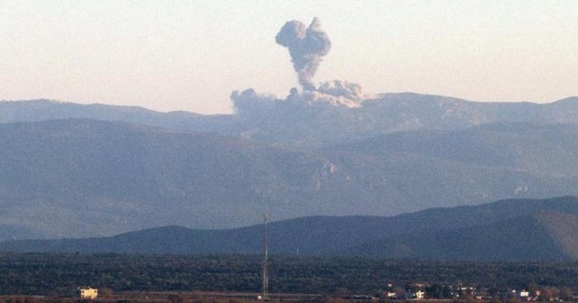 TSK, Afrin’i obüslerle bombardımana tutuyor