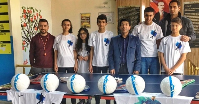 Ünlü futbolcudan duygulandıran yeni yıl hediyesi