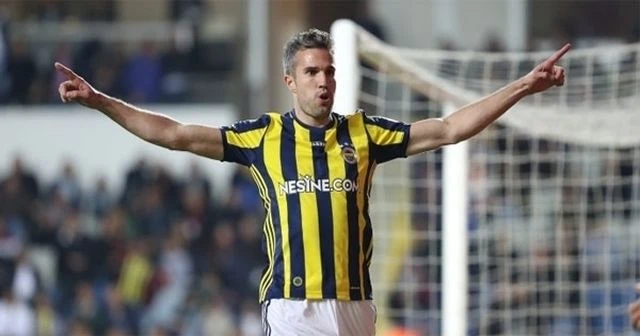 Van Persie'nin menajerinden flaş açıklama
