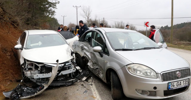 Abant Tabiat Parkı yolunda trafik kazası: 8 yaralı