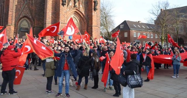 Almanya&#039;da TSK&#039;ya destek mitingi