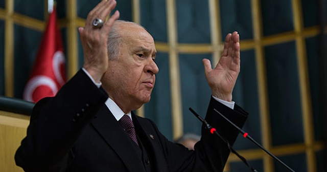 MHP lideri Bahçeli&#039;den CHP ve HDP&#039;ye isim önerisi