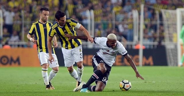 Beşiktaş - Fenerbahçe derbisi 1 Mart&#039;ta oynanacak