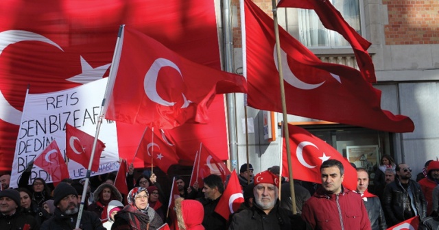 Brüksel’de Zeytin Dalı Harekatı’na destek mitingi