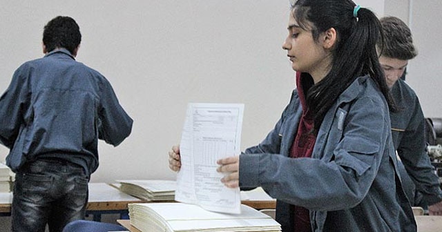 Bu lisede okuyan öğrenciler asgari ücret kadar maaş alıyor