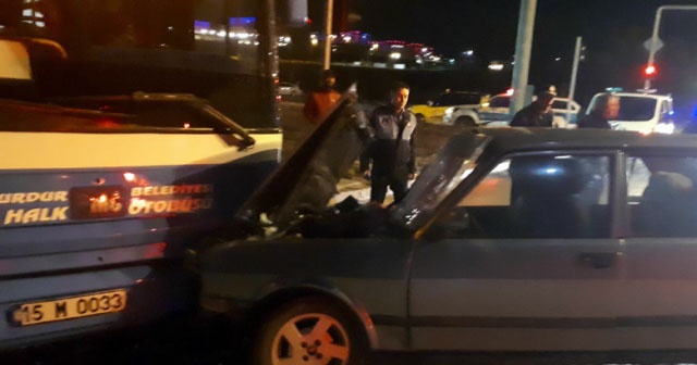 Burdur&#039;da trafik kazası: 7 yaralı