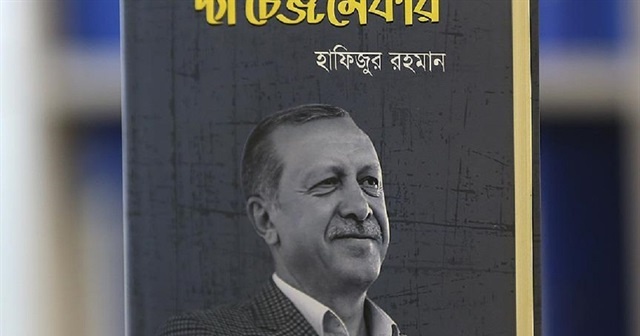 Cumhurbaşkanı Erdoğan&#039;ı dünyaya tanıtmak için kitap yazdı