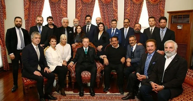 Cumhurbaşkanı Erdoğan sanatçıları kabul etti