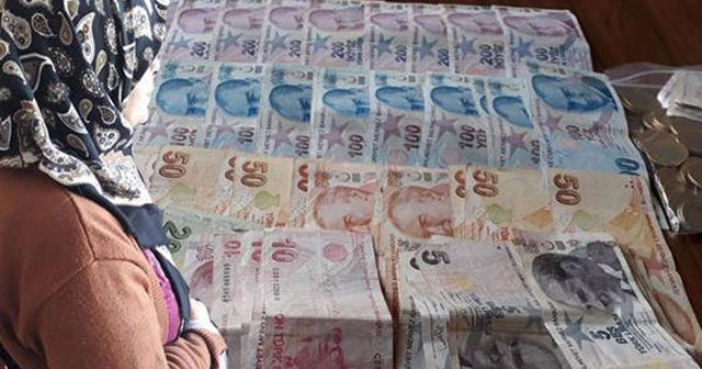 Dilencinin üzerinden 6 bin 210 lira çıktı