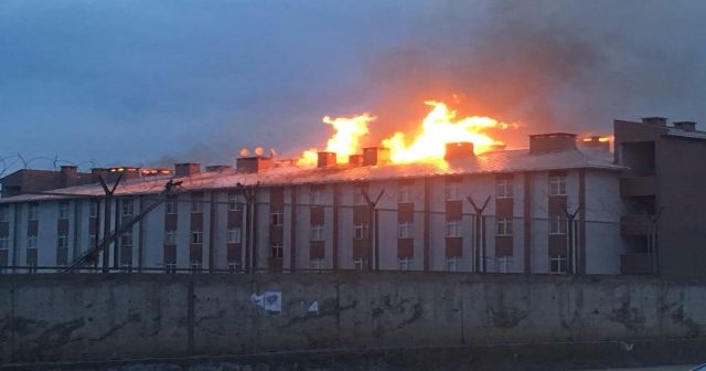 Doğubayazıt 1. Mekanize Tugay Komutanlığı&#039;nda yangın çıktı