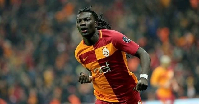 Gomis: 'Hastalık değil, sadece düşüp bayılıyorum'